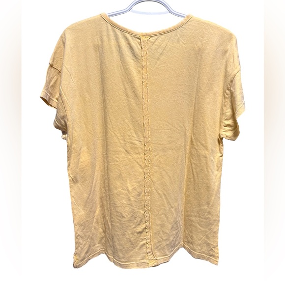 Hello Nite Los Angeles NWT Sunflower Tee Size Medium - Picture 2 of 3